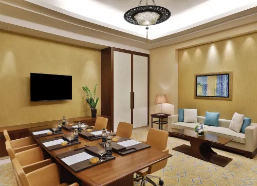 The Ritz-Carlton, Dubai Бизнес-удобства Photos