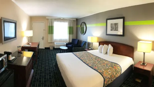 Magnuson Hotel Virginia Beach Rooms Photos