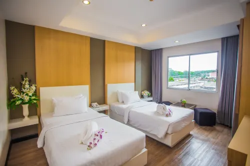New Travel Lodge Hotel Photos