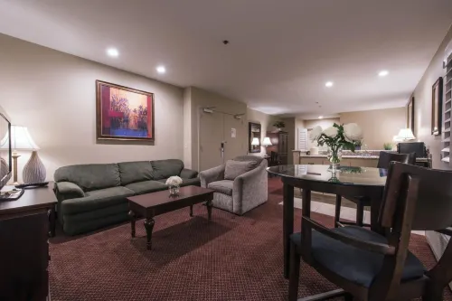 Grand Vista Hotel Photos