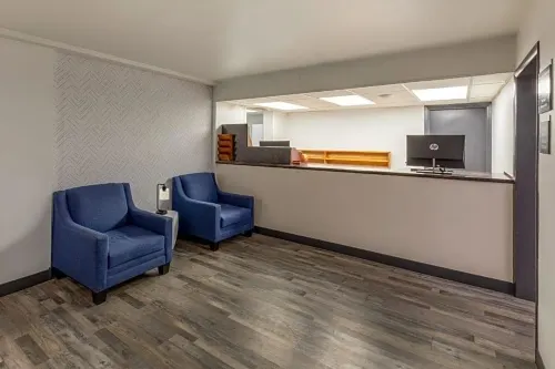 Super 8 by Wyndham Laredo الأماكن العامة Photos