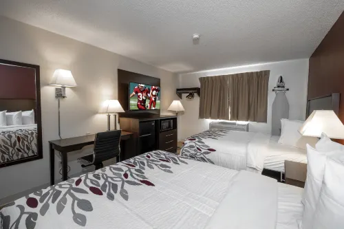 Red Roof Inn Greensburg Rooms Photos