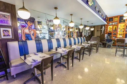 Oceanside Hotel and Suites Dining Photos