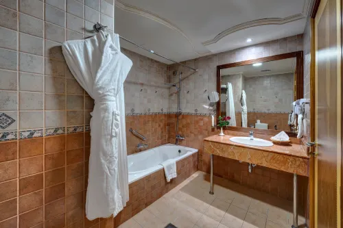 Sahara Beach Resort & Spa Huoneet Photos