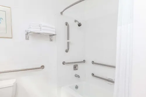 Days Inn & Suites by Wyndham Sunnyvale Rooms Photos