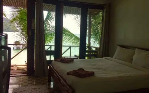 Phi Phi Cozy Seafront Resort Photos