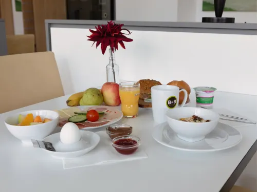 B&B HOTEL Dresden-Messe Dining Photos
