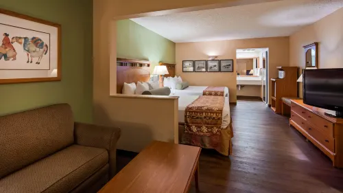 Best Western Plus Kings Inn  Suites Photos