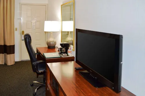 Quality Inn Yosemite Valley Gateway Rooms Photos