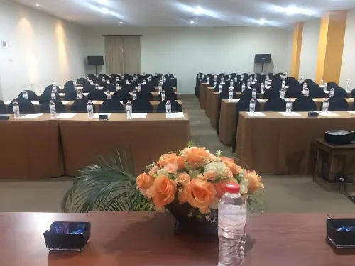 Best Hotel Kedungsari Dành cho công việc Photos
