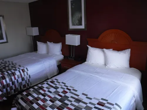 Red Roof Inn Morton Grove Rooms Photos