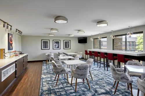 Sheraton Milwaukee Brookfield Hotel Spisning Photos