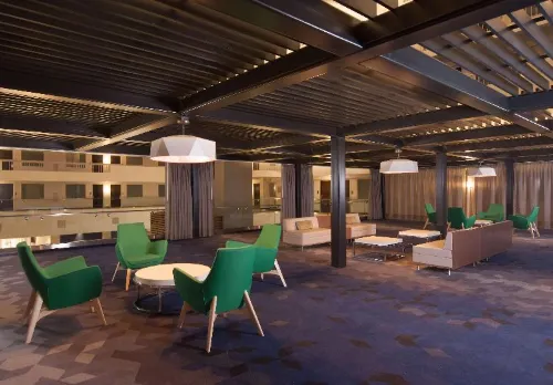 Embassy Suites by Hilton Raleigh Crabtree Circondario Photos
