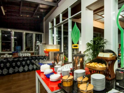 The Rizen Hotel Restauranger Photos