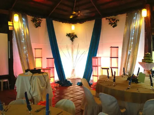 Acacia Tree Garden Hotel Restauration Photos