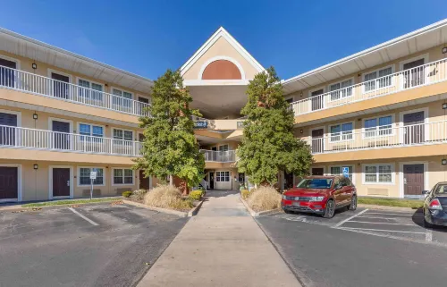 Extended Stay America Suites - St Louis - Westport - E Lackland Rd Экстерьер Photos