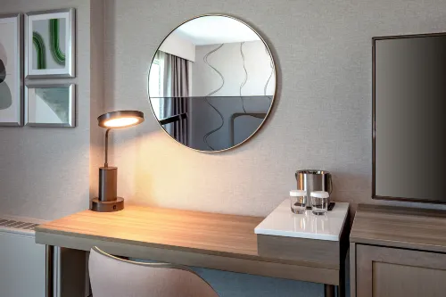 DoubleTree by Hilton Chicago - North Shore Conference Center الغرف Photos