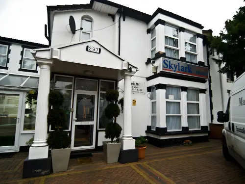 Skylark Guest House Exterior Photos