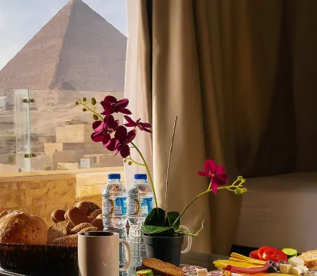 Egypt Pyramids Inn Dining Photos