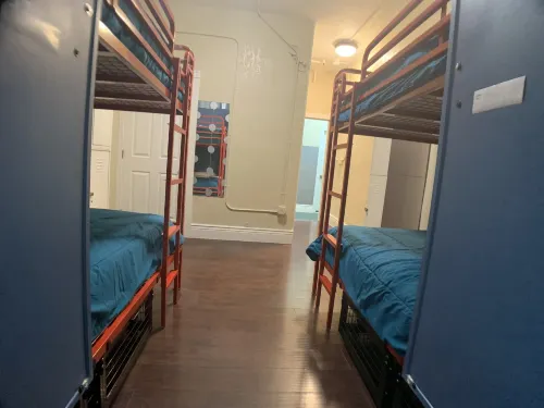 Orange Village Hostel Chambres Photos