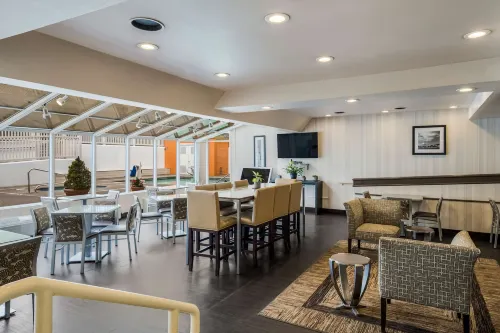 Best Western Alderwood Dining Photos