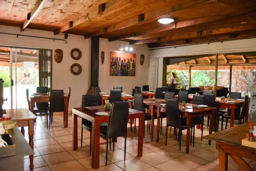 Aero Guest Lodge Kempton Park Restauration Photos