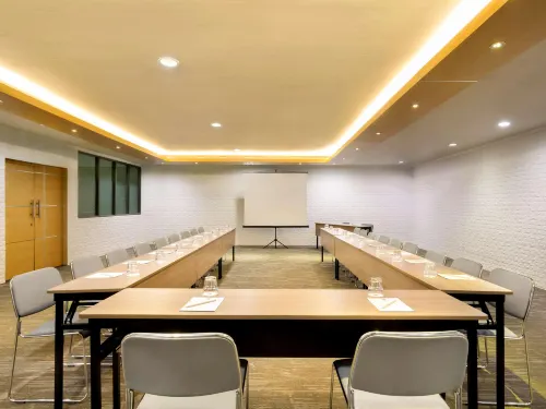 Tamarin Hotel Jakarta Manage by Vib Hospitality Management Fasilitas Bisnis Photos