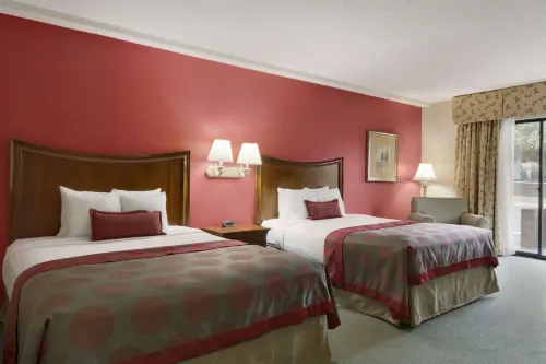 Ramada by Wyndham Raleigh Rooms Photos