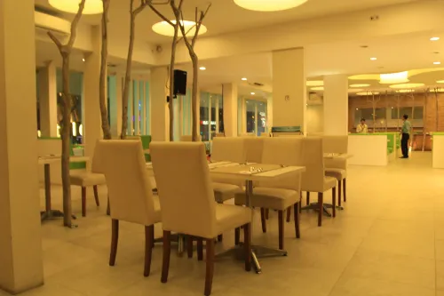 Front One Resort Magelang Makanan Photos