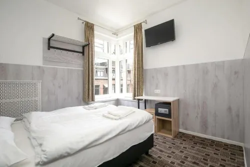 Budget Trianon Hotel Photos