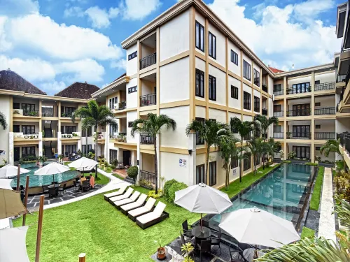 Kuta Town Houses Unggulan Photos