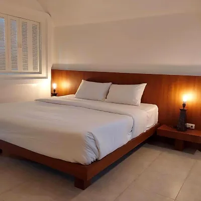 Benyada Lodge - Surin Beach Photos