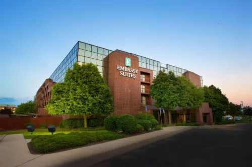 Embassy Suites by Hilton Detroit Livonia Novi من الخارج Photos
