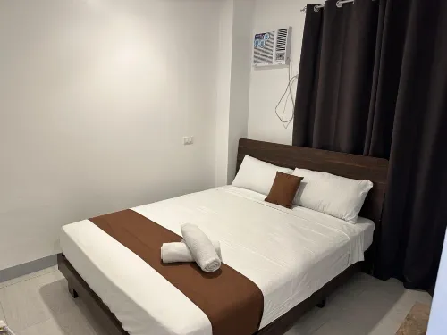 Aden Hotel Rooms Photos