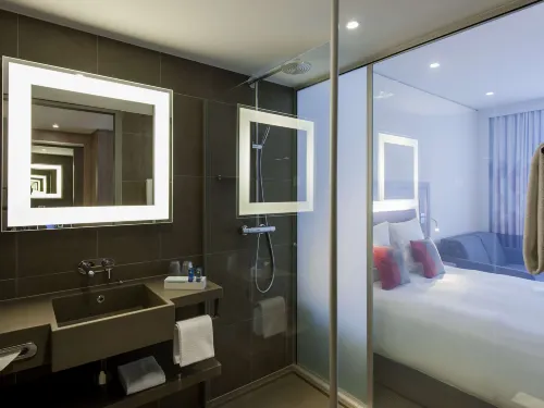 Novotel Lugano Paradiso Zimmer Photos