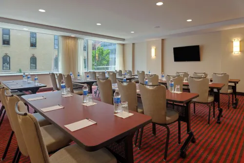 Hyatt Place Chicago River North Business Facilities Photos