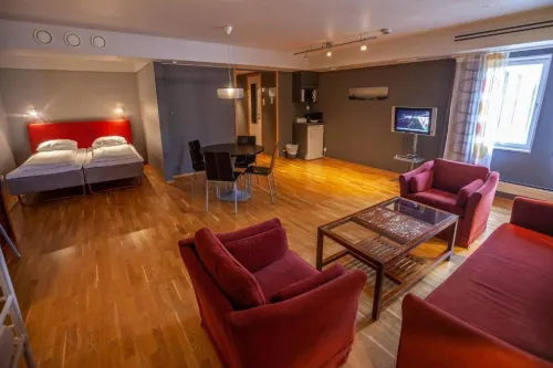 F2 Hotel Photos