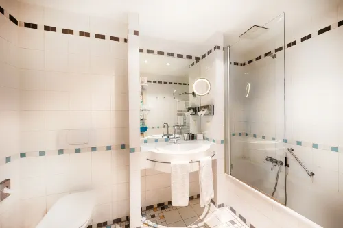 Welcome Hotel Meschede Hennesee Photos