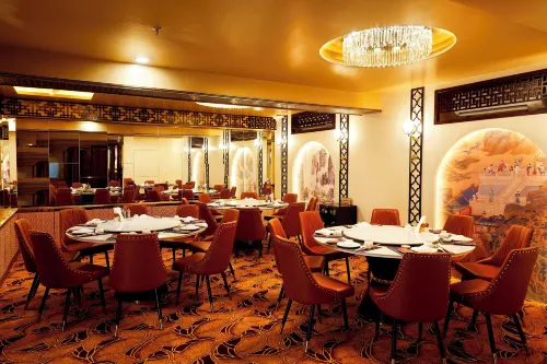 Sam Royal Apartment Makanan Photos