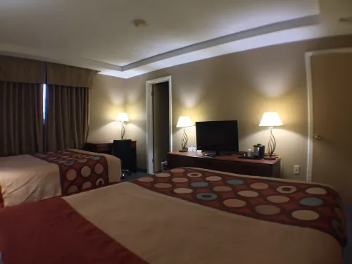 FairBridge Inn Express Buffalo Airport Williamsville Rooms Photos
