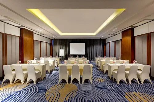Kampi Hotel Tunjungan - Surabaya Espaces Affaires Photos