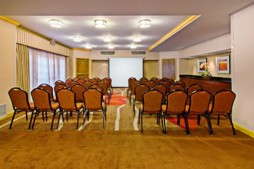 Hilton Garden Inn Valencia at Six Flags Business Photos