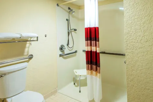 Red Roof Inn Greensboro Coliseum Camere Photos