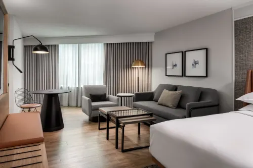 Sheraton Gateway Hotel in Toronto International Airport Photos