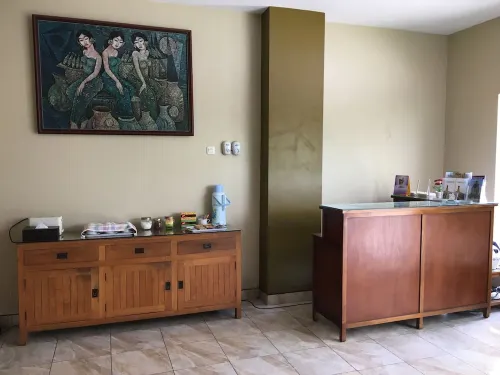 Aloha Hotel Yogyakarta Öffentliche Flächen Photos