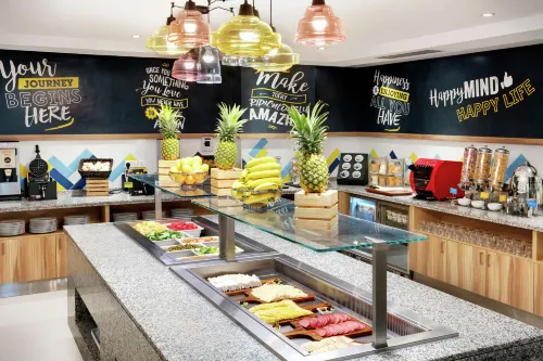 Hampton by Hilton Dubai Al Barsha Dining Photos