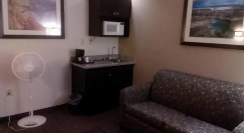 Days Inn & Suites by Wyndham Page Lake Powell Photos