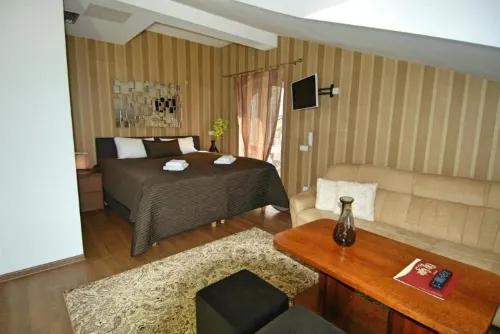 City Gate Kamar Photos