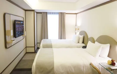 Hotel Louis Kienne Pemuda Photos