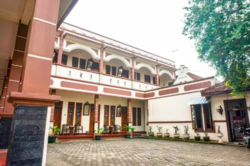 Hotel Laweyan Solo Ngoại thất Photos